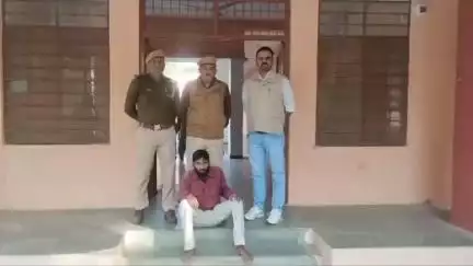 #कार्यवाही थाना सदर द्वारा आसेला गांव में हुई चैन स्नेचिंग की वारदात का खुलासा, शातिर अभियुक्त गिरफ्तार।