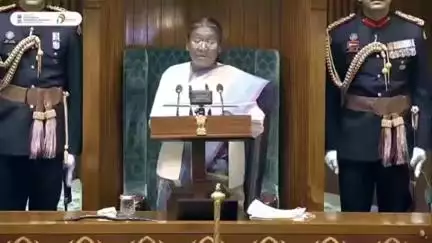 🇮🇳📲 "Digital India से आसान हो रही ज़िंदगी" - Hon’ble President Droupadi Murmu at the start of Parliament #BudgetSession
#mib_india #PIB_India #rashtrapatibhvn #loksabhaspeaker