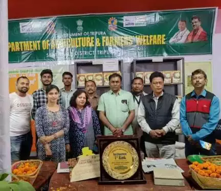 Awarded first prize to Sepahijala District, Tripura, at Saras Fair for the Promotion and Marketing of Tripura Organic Products under the MOVCDNER Scheme, 2024.

#agrigoi #MOVCDNER #OrganicProducts