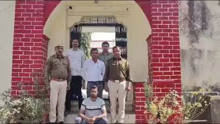 #कार्यवाही थाना धम्बोला द्वारा करीब 11 माह से फरार स्थाई वारंटी गिरफ्तार।